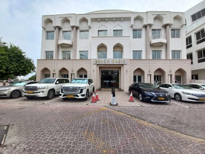 Office for Rent in Shatti Al Qurum | 77m² | OMR 690/mo | REF 586TB photo