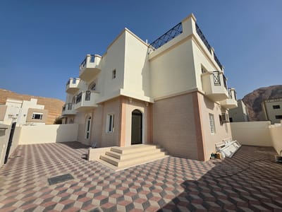 5-Bed Villa for Rent in Bawshar | OMR 700/mo | REF 808BC photo