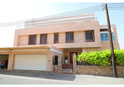 7-Bed Villa for Rent in Madinat Al Sultan Qaboos