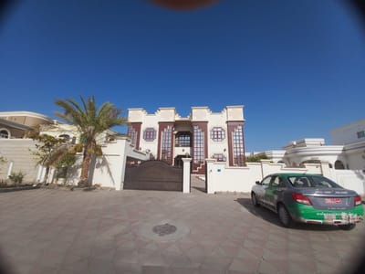 5-Bed Villa for Sale in Al Mawaleh South