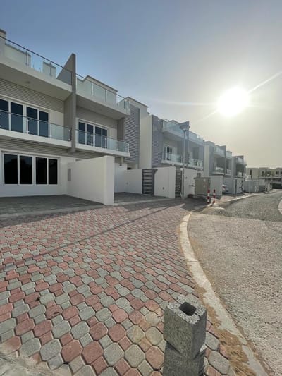 4-Bed Villa for Rent in Madinat Al Sultan Qaboos