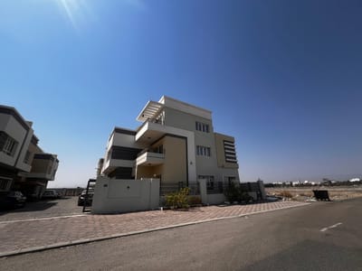 5-Bed Villa for Rent in Al Khoud