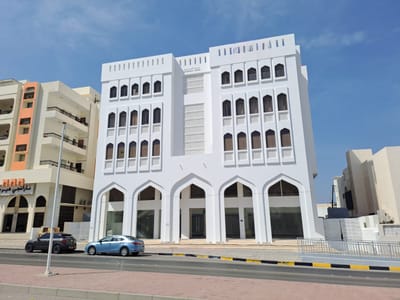 Showroom for Rent in Ruwi | 1000m²
