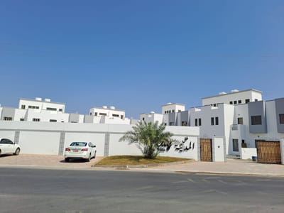 4-Bed Townhouse for Rent in Al Mawaleh South