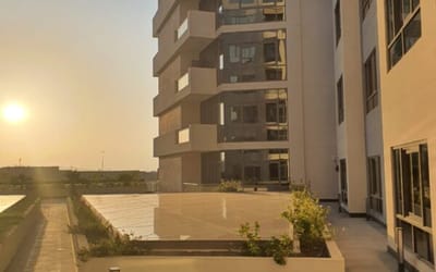 2-Bed Apartment for Sale in Muscat Hills | OMR 77,000 | REF 673AM photo