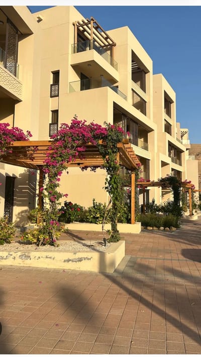 3-Bed Apartment for Rent in Muscat Bay | OMR 1,300/mo | REF 708IC photo