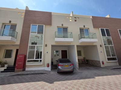 5-Bed Villa for Rent in Azaiba