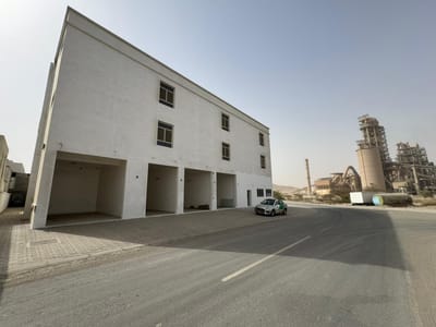 Building for Rent in Misfah | 600m²