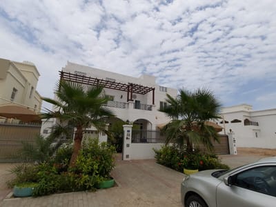 3-Bed Apartment for Rent in Al Mawaleh South