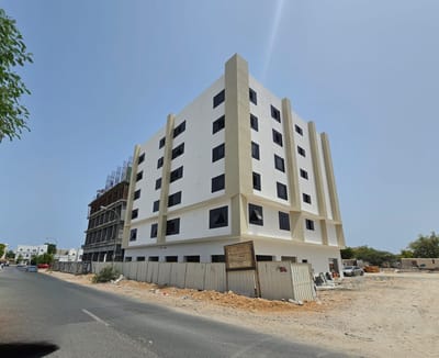 Shop for Rent in Al Mawaleh South | 400m²